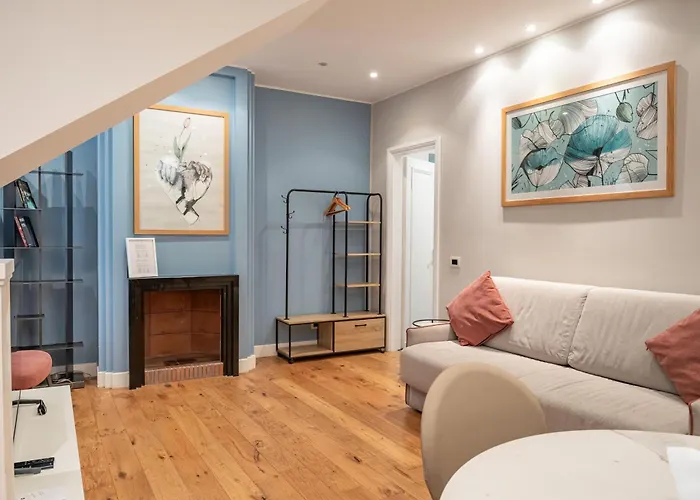 Viam 16b Apartment *